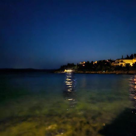 Apartmani Ivankovic Karlobag Dış mekan fotoğraf