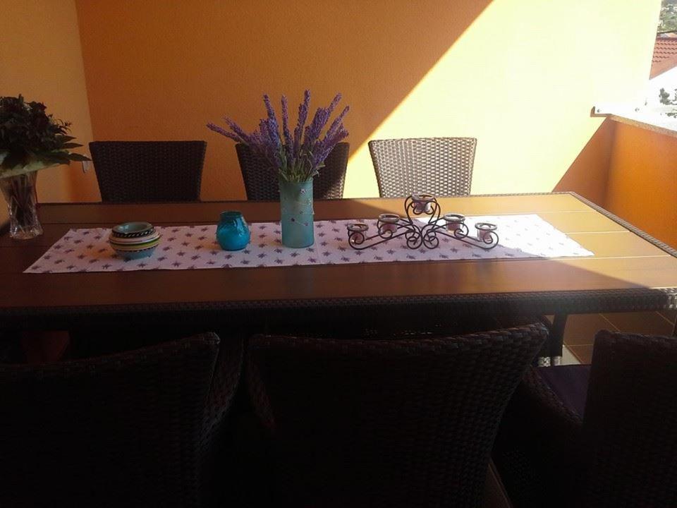 Apartmani Ivankovic Karlobag Dış mekan fotoğraf